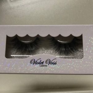 BN LE Faux Mink Ladhes